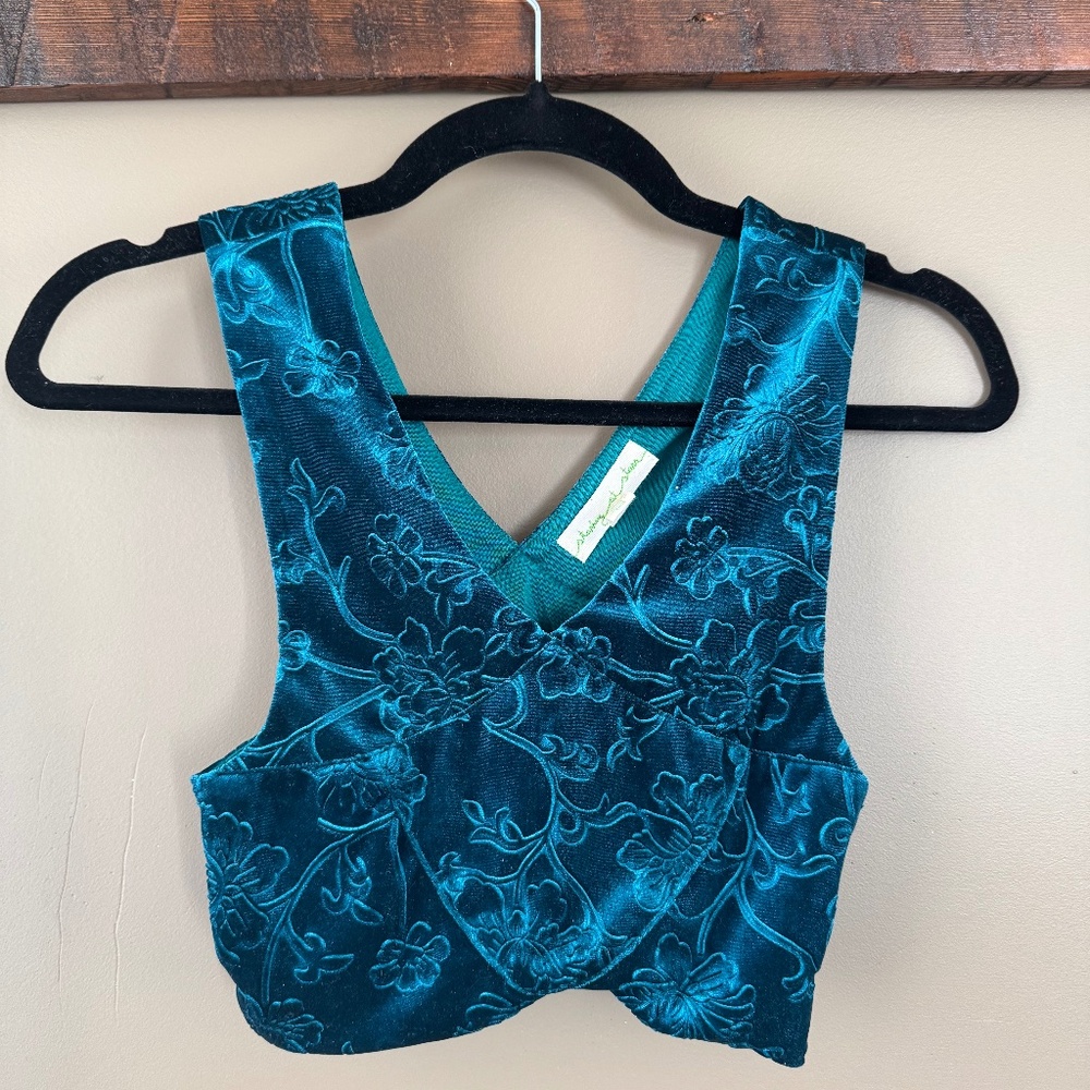 Blue velvet crop top